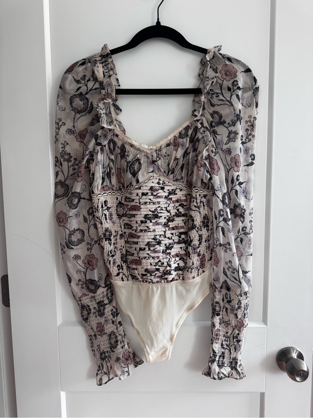 Free People Brunch Date Bodysuit Floral Smocked Ivory Top size XSmall- NWT